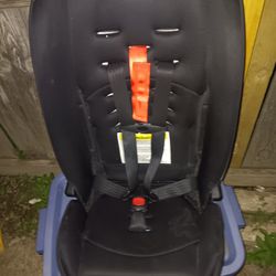 Almost new car seat
