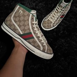 Gucci Shoes 