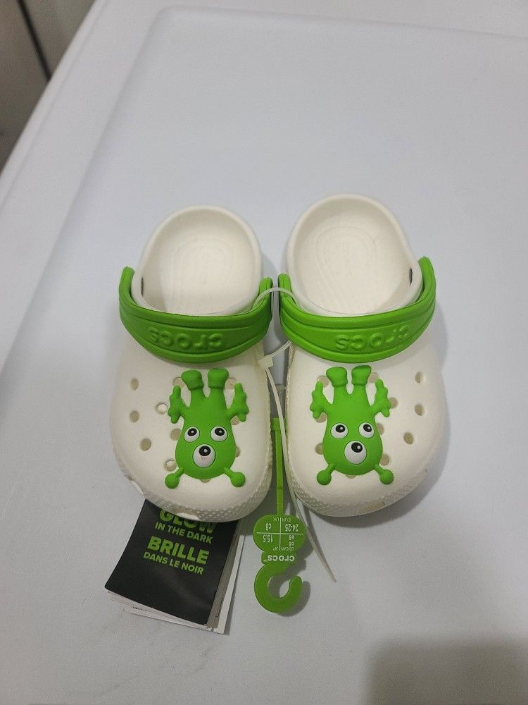 Crocs Classic Glow Alien Toddler Clogs