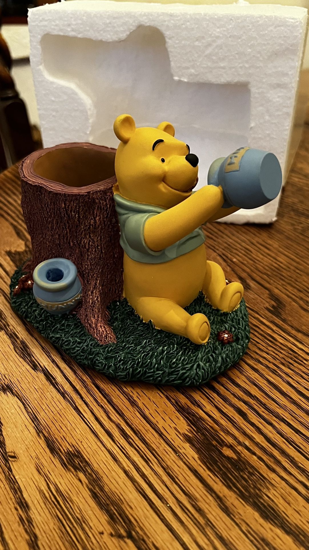 NEW Disney Simply Pooh Winnie The Pooh Honey Pot Tree Stump Pencil Holder
