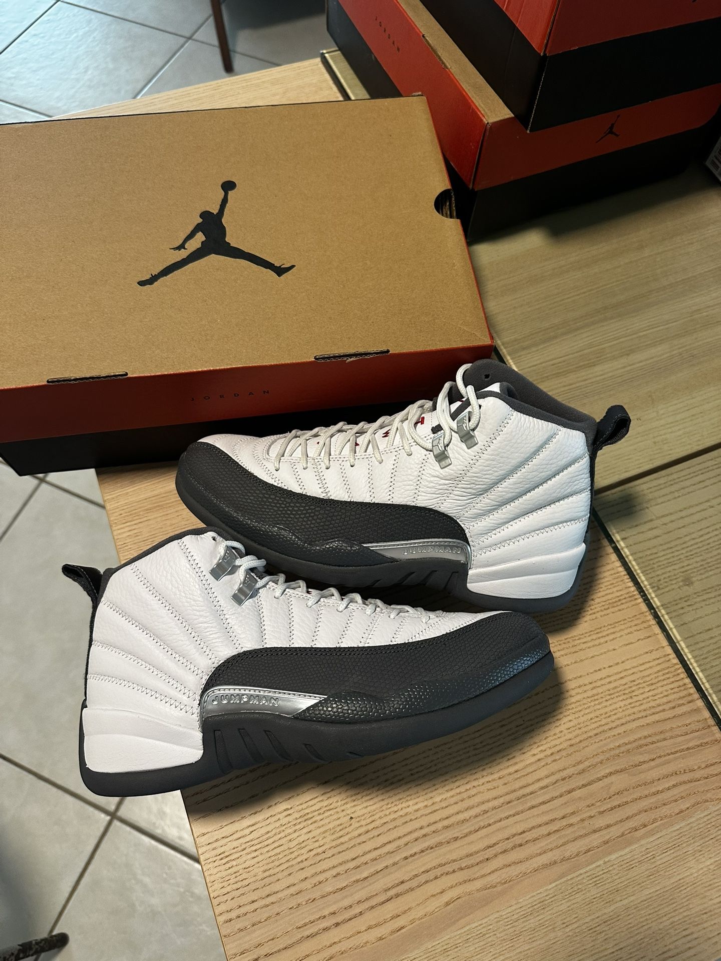 Nike Jordan 12 White Grey Size 9 Brand New