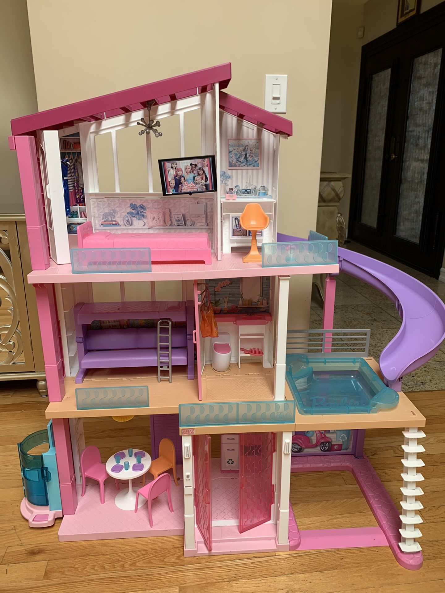 Barbie Dream House With Extras for Sale in Bayonne, NJ - OfferUp