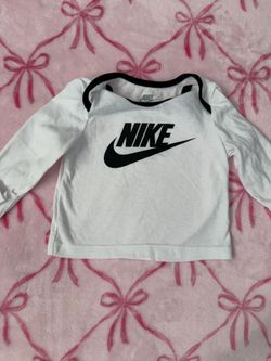 nike longsleeve