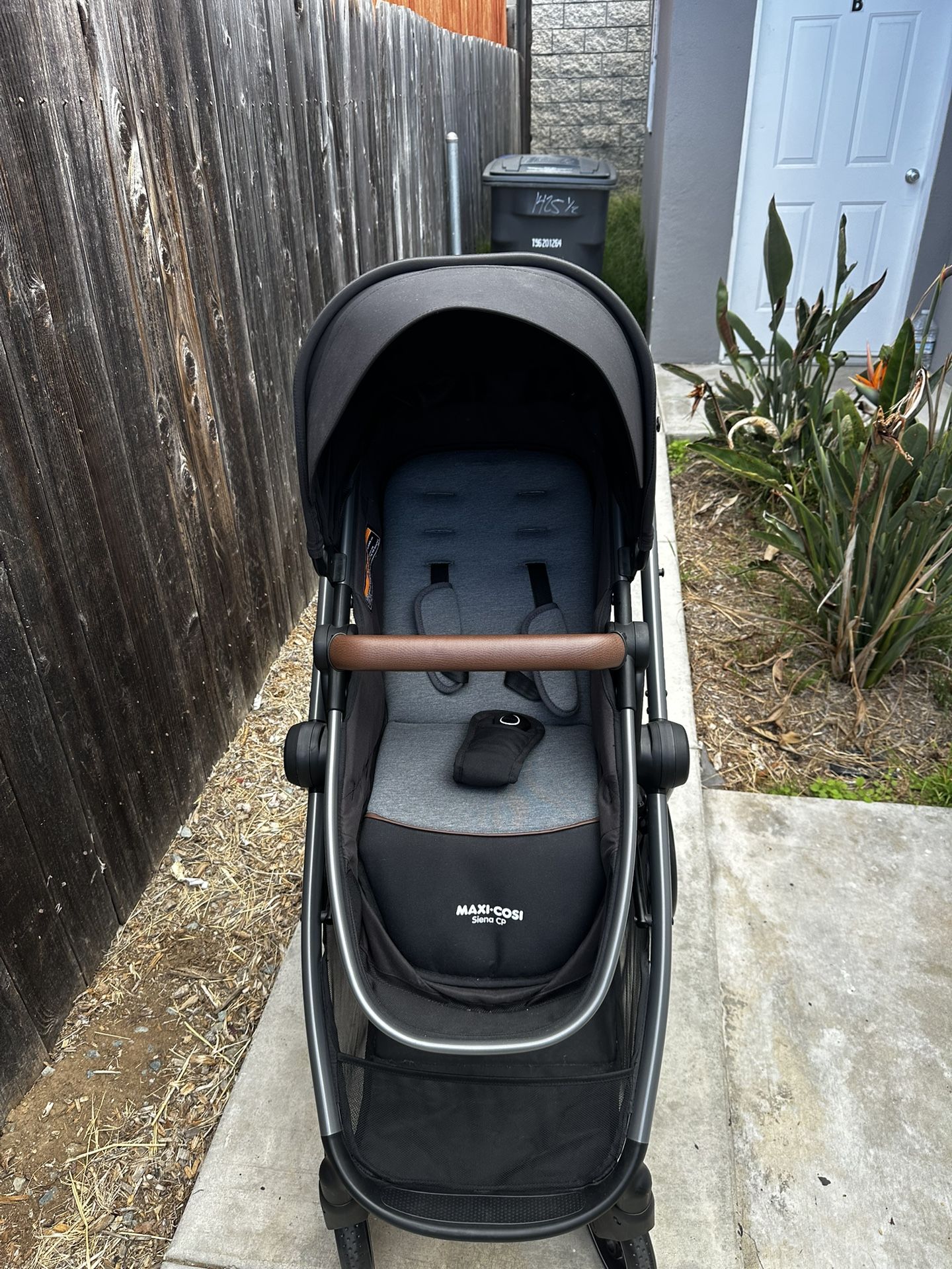 Maxi Cosi Stroller