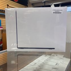 13”MacBook Air M2 8gb Ram 512