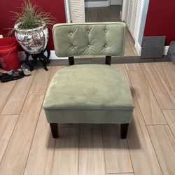 Accent Chair 