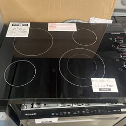 FRIGIDAIRE ELECTRIC COOKTOP 30 INCH WIDE 