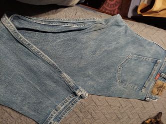 Wrangler Mens Jean's, Size 36×32. $6.00 each