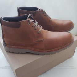 Men's Clarks Boots Size 9.5
