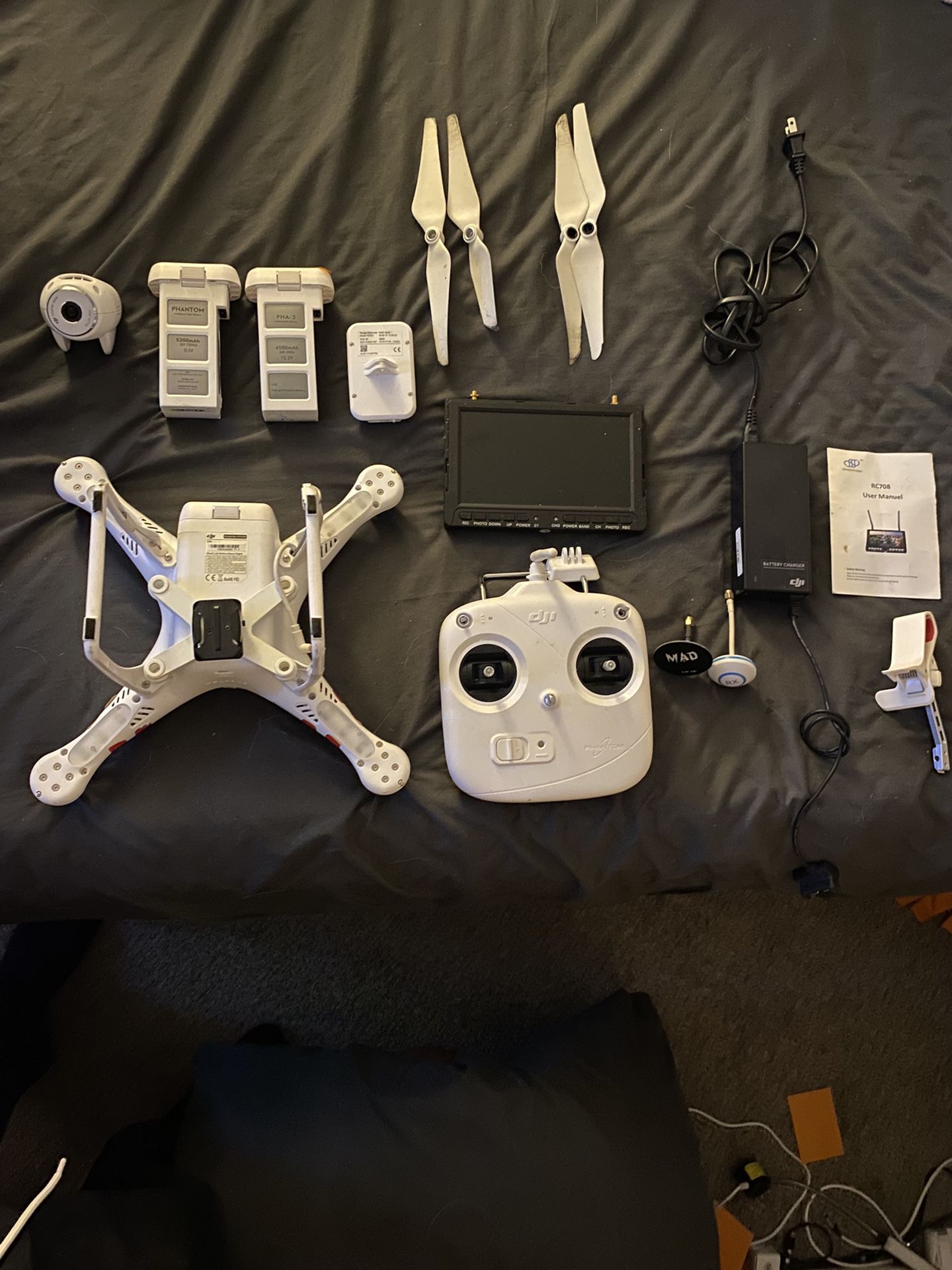 *Drone* DJI Phantom Model # PV 330