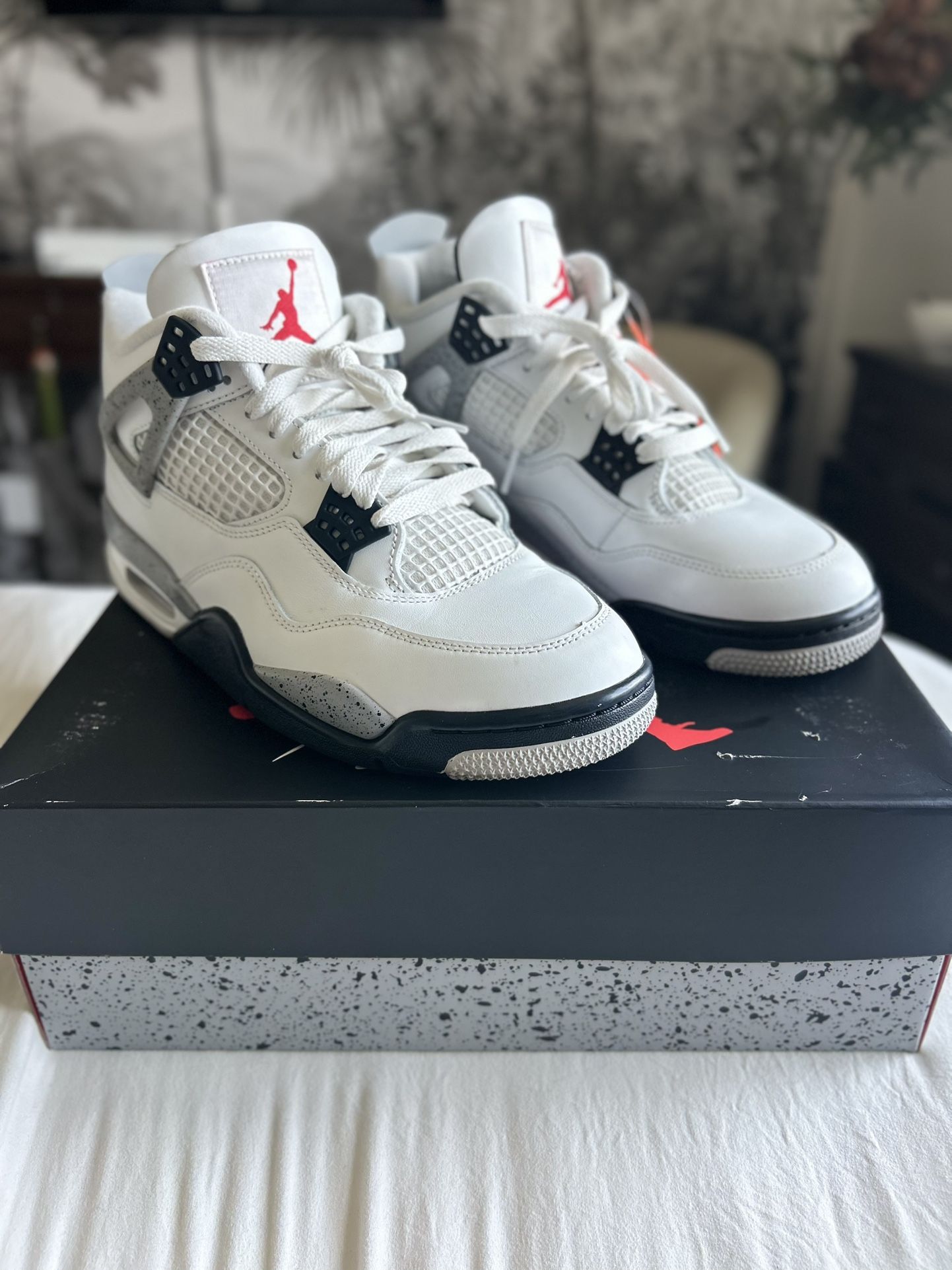 Jordan 4 Cement size 9