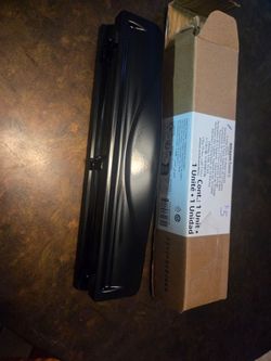 Amazon Basics 3 Hole Punch, 10 Sheet Capacity, Black, Easy-Clean Tray