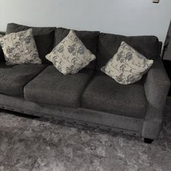 Broyhill Alexandria Grey Chenille Sofa