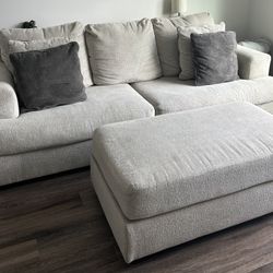 Ashley Soletren queen sleeper sofa