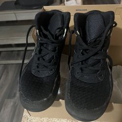 Youth Wrestling Shoes  Size 7