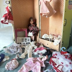 Vogue Ginny Doll & Vintage Wardrobe Trunk 1950s  w/ 15+ Outfits & Accessories