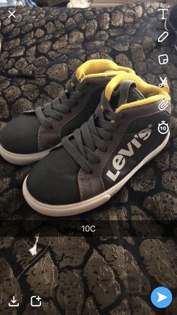 Kid Levi’s size 10