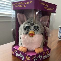 ORIGINAL 1998  Furby 1st Generation Interactive Only 800  Made