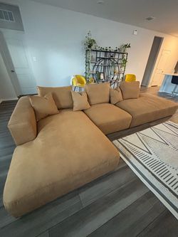Sectional Sofa with Chaise
