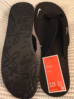 Nike Women's Celso Slides size 10 (Black & White swoosh) New