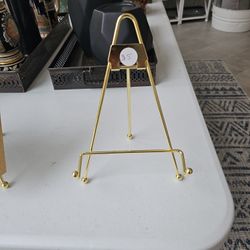 Small Gold Easel Stand 8" Tall