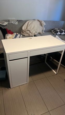 White Desk
