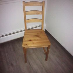 Set Of 2 Ikea Chairs 