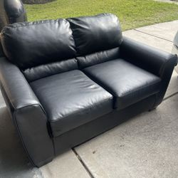 Loveseat 