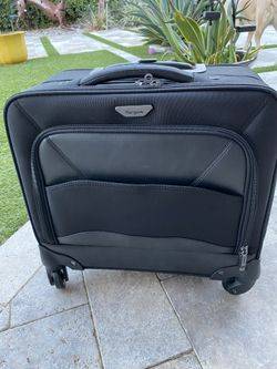 Like New Targus Rolling Travel Laptop Bag