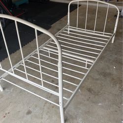 Free Bed Frame. Twin Size. 