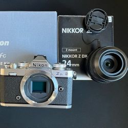 Nikon Zfc and NIKKOR Z DX 24 mm /1.7 Lens