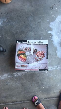 Appetizers on ice with lids