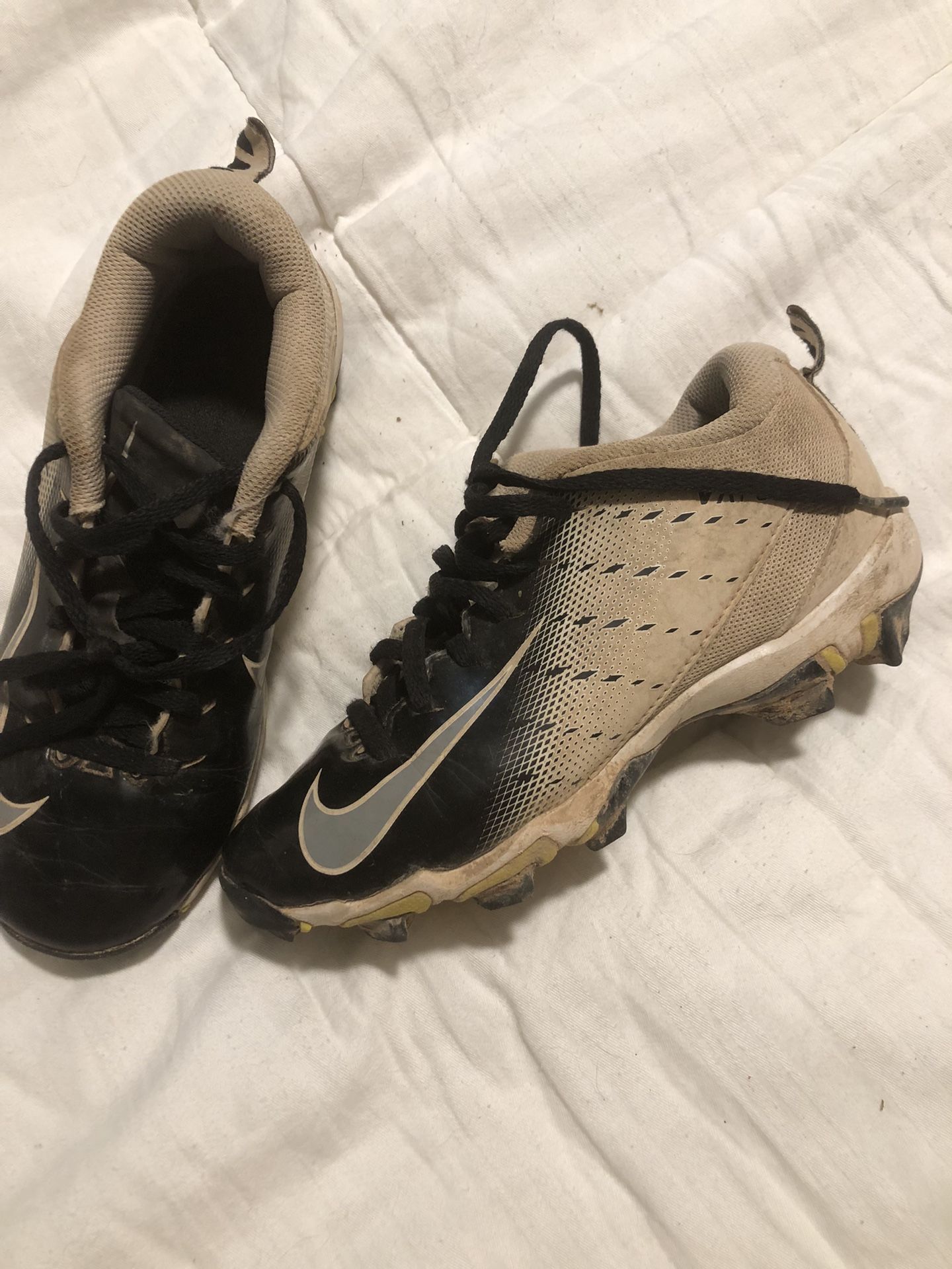 Youth Cleats