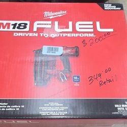 BRAND NEW MILWAUKEE FUEL M18 16G FINISH NAILER 200$ 