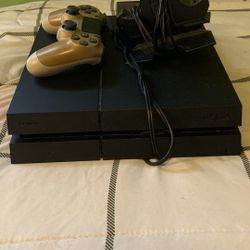 Playstation 4 500GB Console includes Gold Controller + Charging Station 