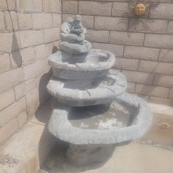 Fountain/Waterfall