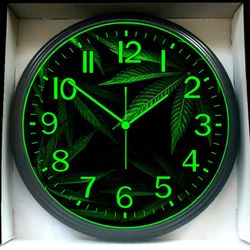 Green Leaf Glow In The Dark Garage Shop Wall Clock New!