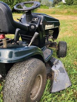 Bolens 38 inch online riding mower 15.5 hp