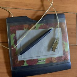 Wacom Tablet Pad With Pen