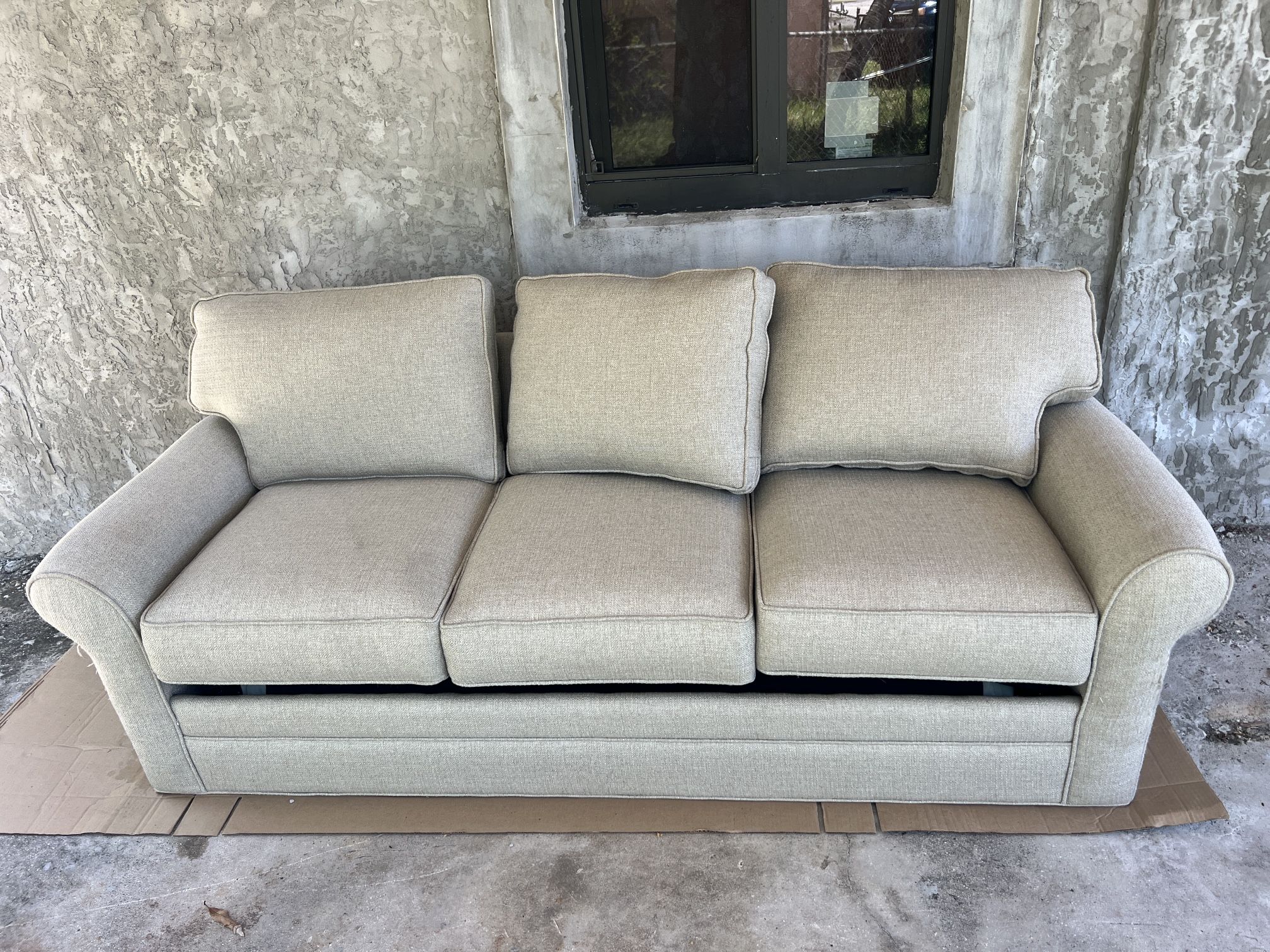 Pull Out Bed Couch