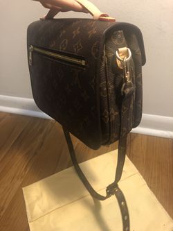 Louis Vuitton limited edition purse. PO. METIS MM BR.MNG for Sale in Long  Beach, CA - OfferUp