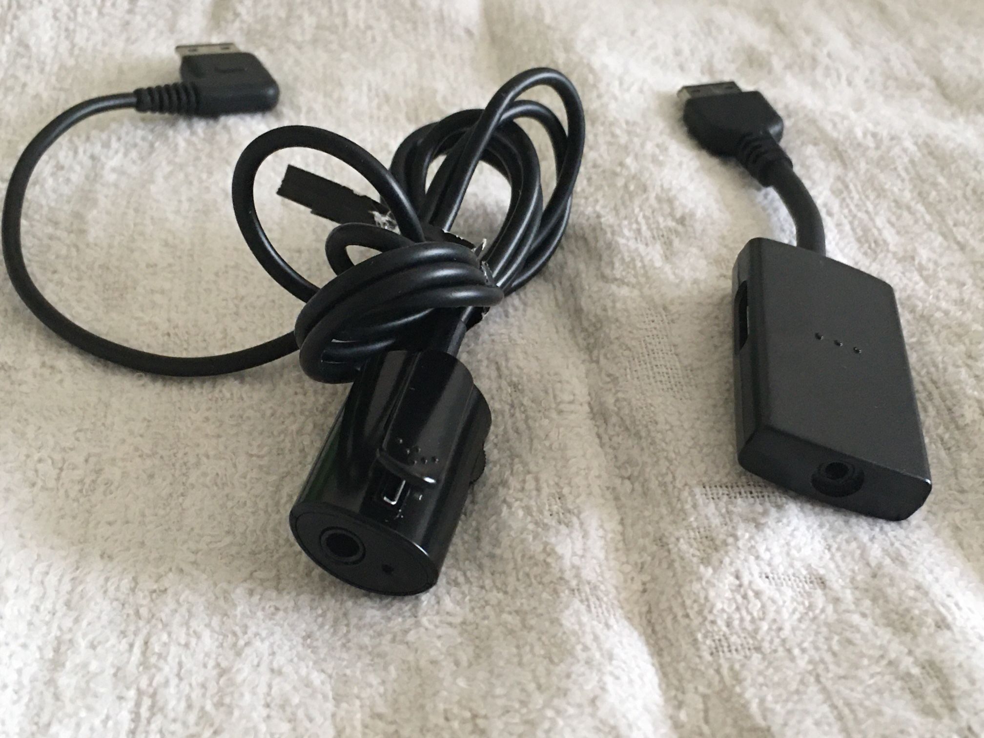 OEM Samsung Charger and Headphone 2 in 1 USB T o 3.5mm Aux Audio Cable Cord Adapter