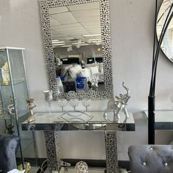 Console And Mirror 😍