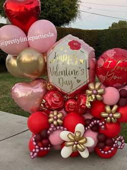 Valentine’s Day Balloon Bouquet
