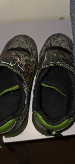 Jurassic park shoes kids size 13