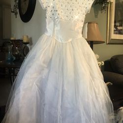 New Beautiful White Flower Girl / Holy Communion Formal Dress Child Size 10