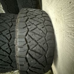 Nitto Ridge Grapplers 275/60r/20