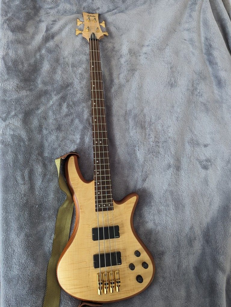 Schector Stilleto Custom-4 Bass Guitar