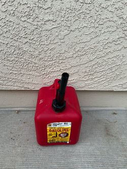 Midwest 2 Gallon Gas Can
