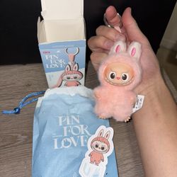 POP MART Labubu V4 The Monsters Pin For Love Alphabet Plush Pendant - Letter U